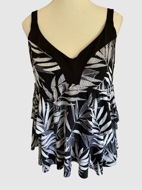 Black & White Leaf-Print Women's V-Neck Ruffle Tier Tankini Swim Top-Sz-14